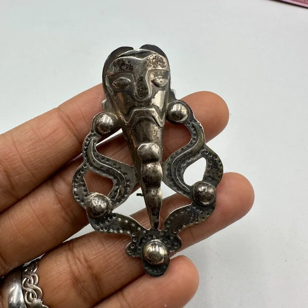Vintage Mask Brooch Sterling Silver Tribal Face Figural Abstract Ethnic Artisan